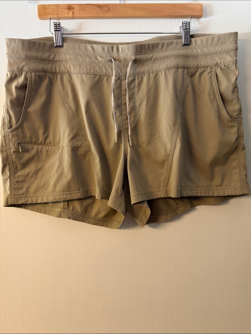 Women’s The North Face Shorts